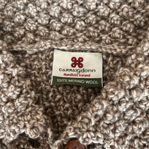 Woman's Irish Wool Sweater - Picture 3 of 4